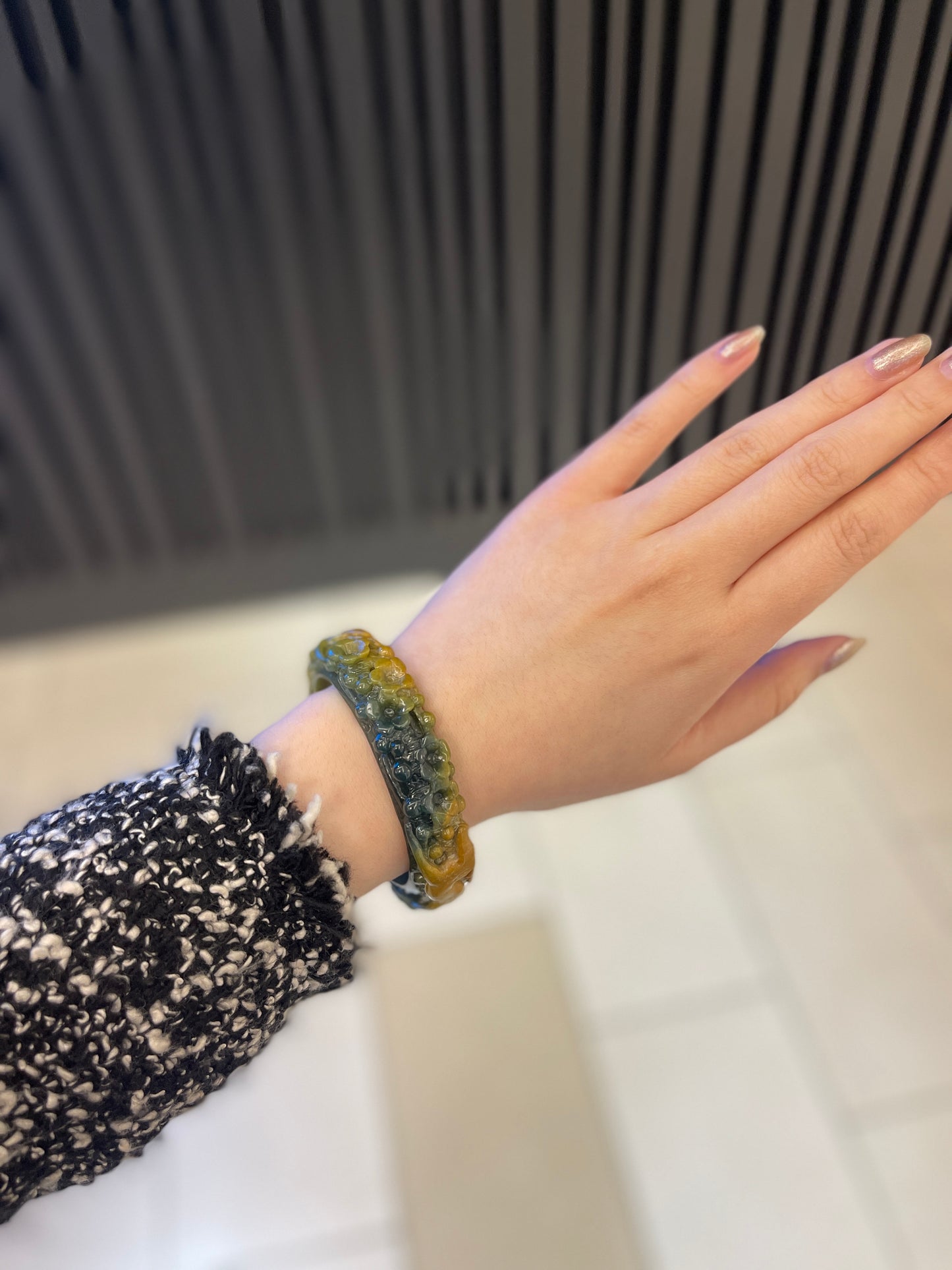 56.9mm Burmese Jadeite Bangle
