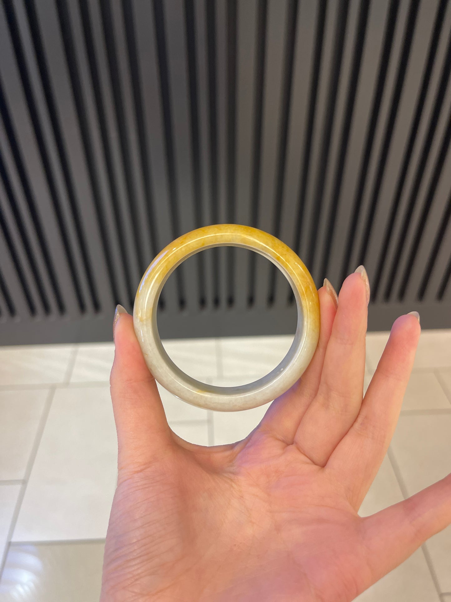 53.9mm Yellow Burmese Jadeite Bangle Grade A