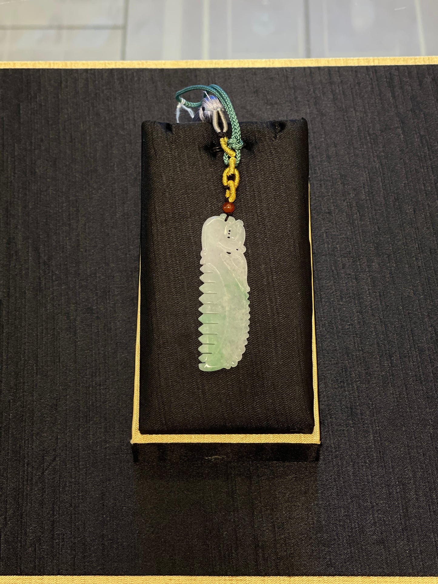 Jadeite comb home accessories