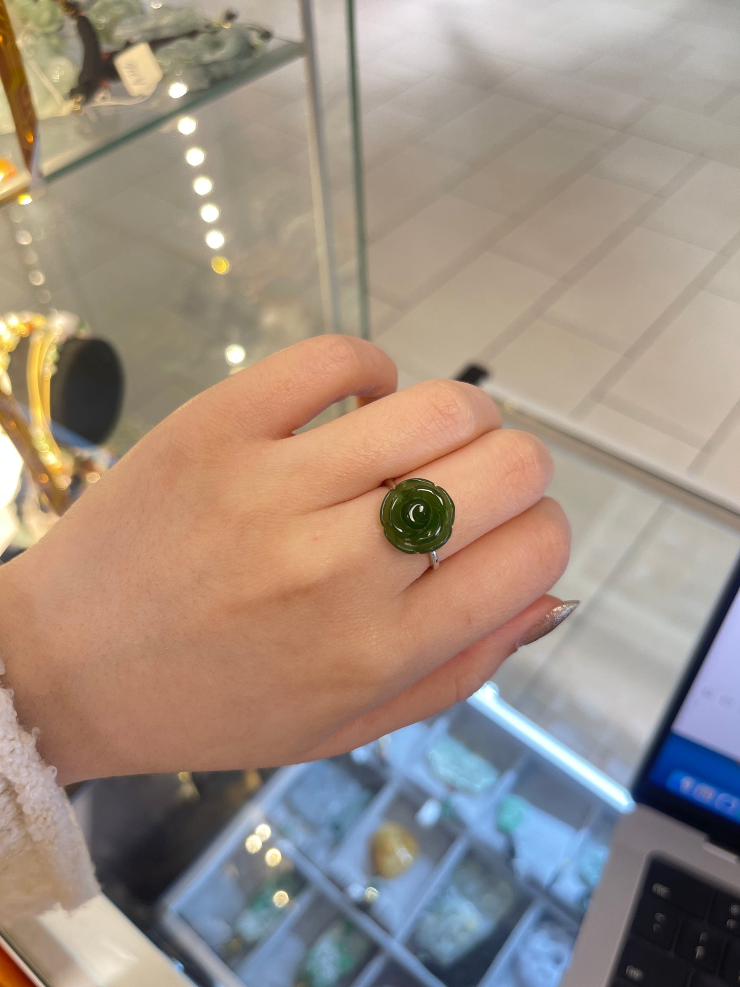 Nephrite jade rose ring