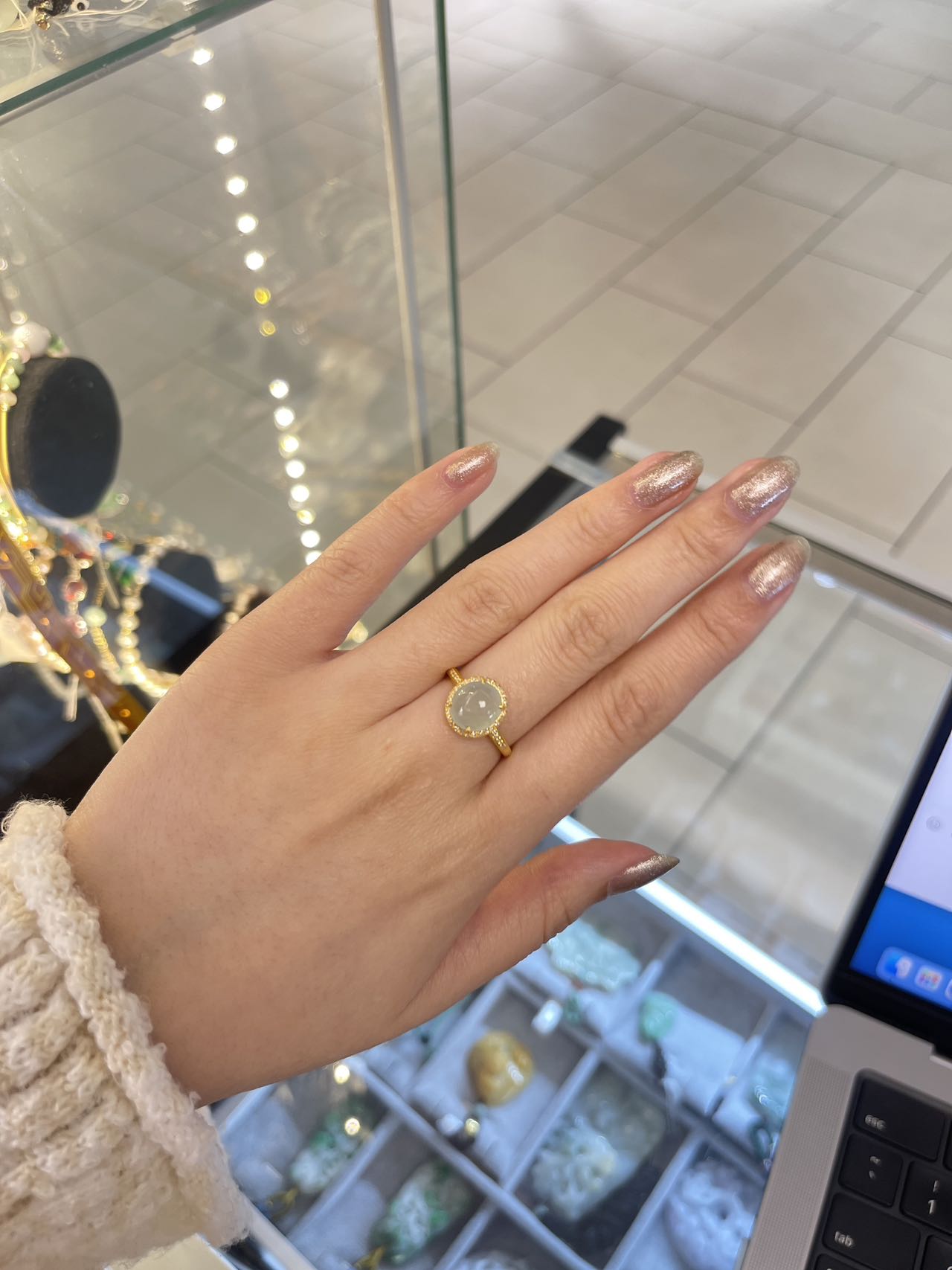 18k gold, ice jade and diamonds ring