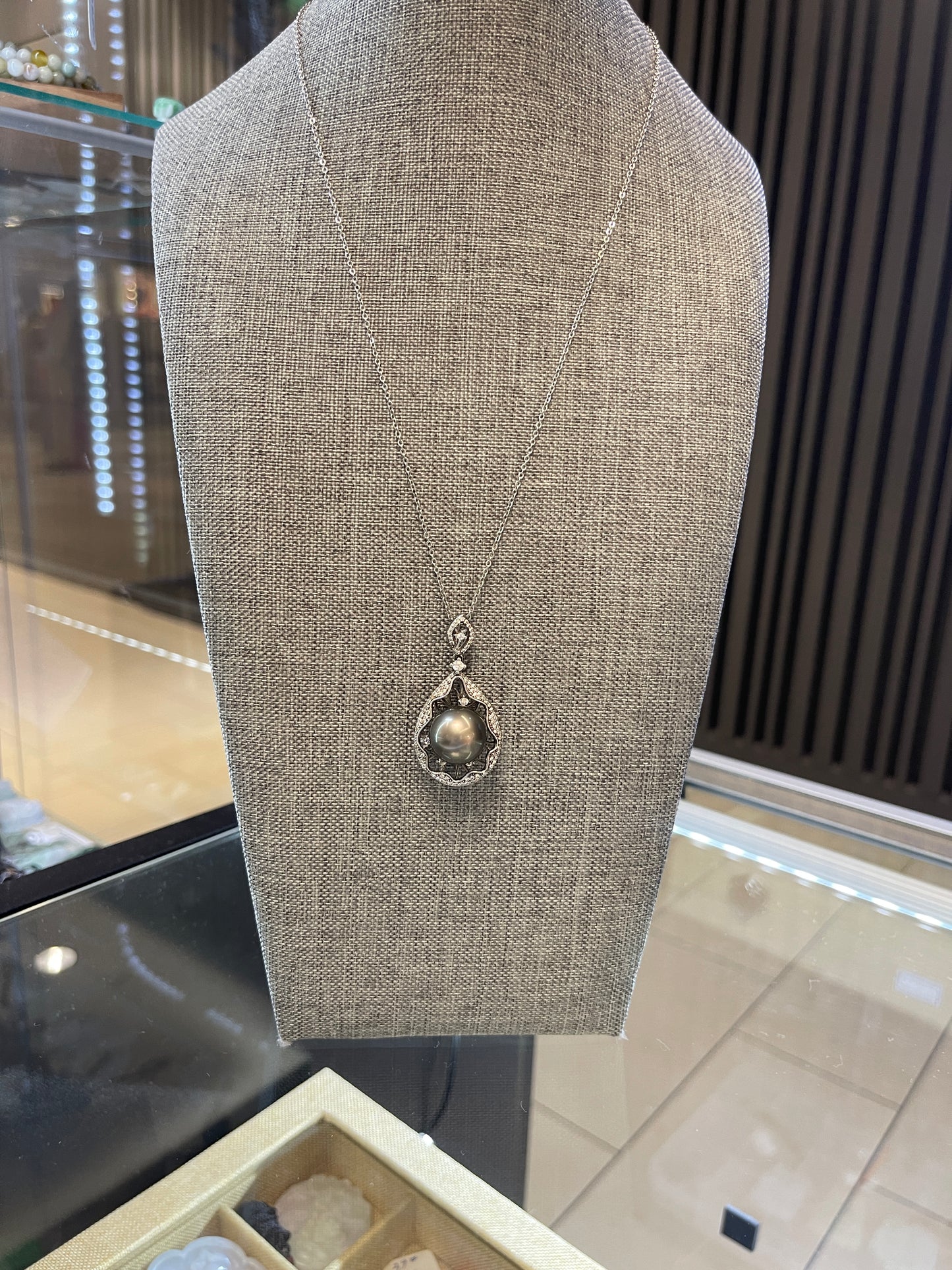 Tahitian black pearl necklace