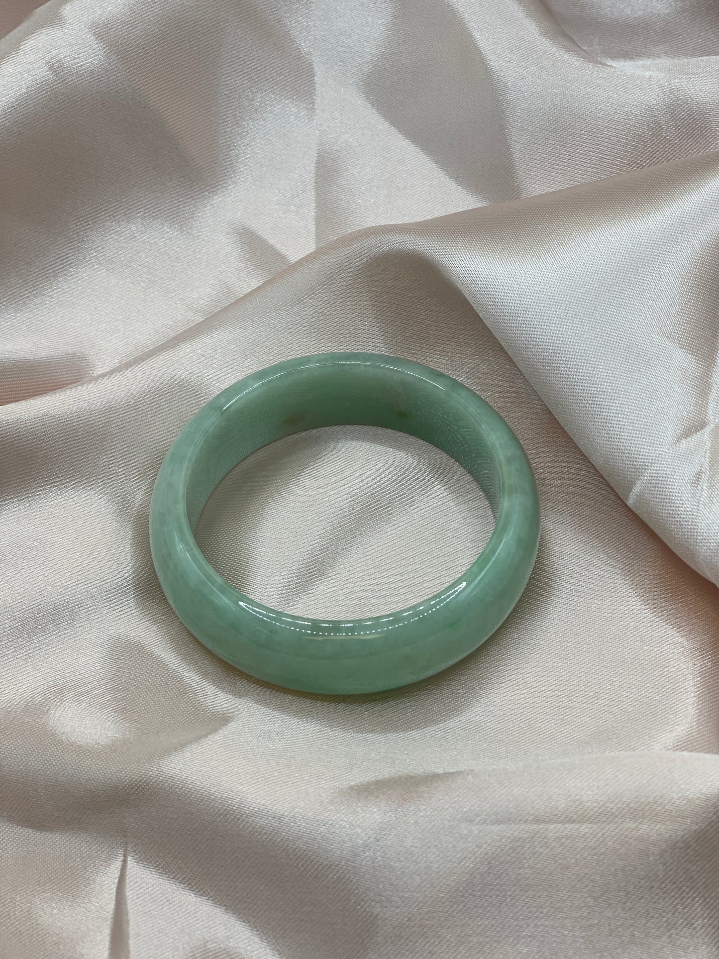 58.1mm Burmese Green Jadeite Bangle