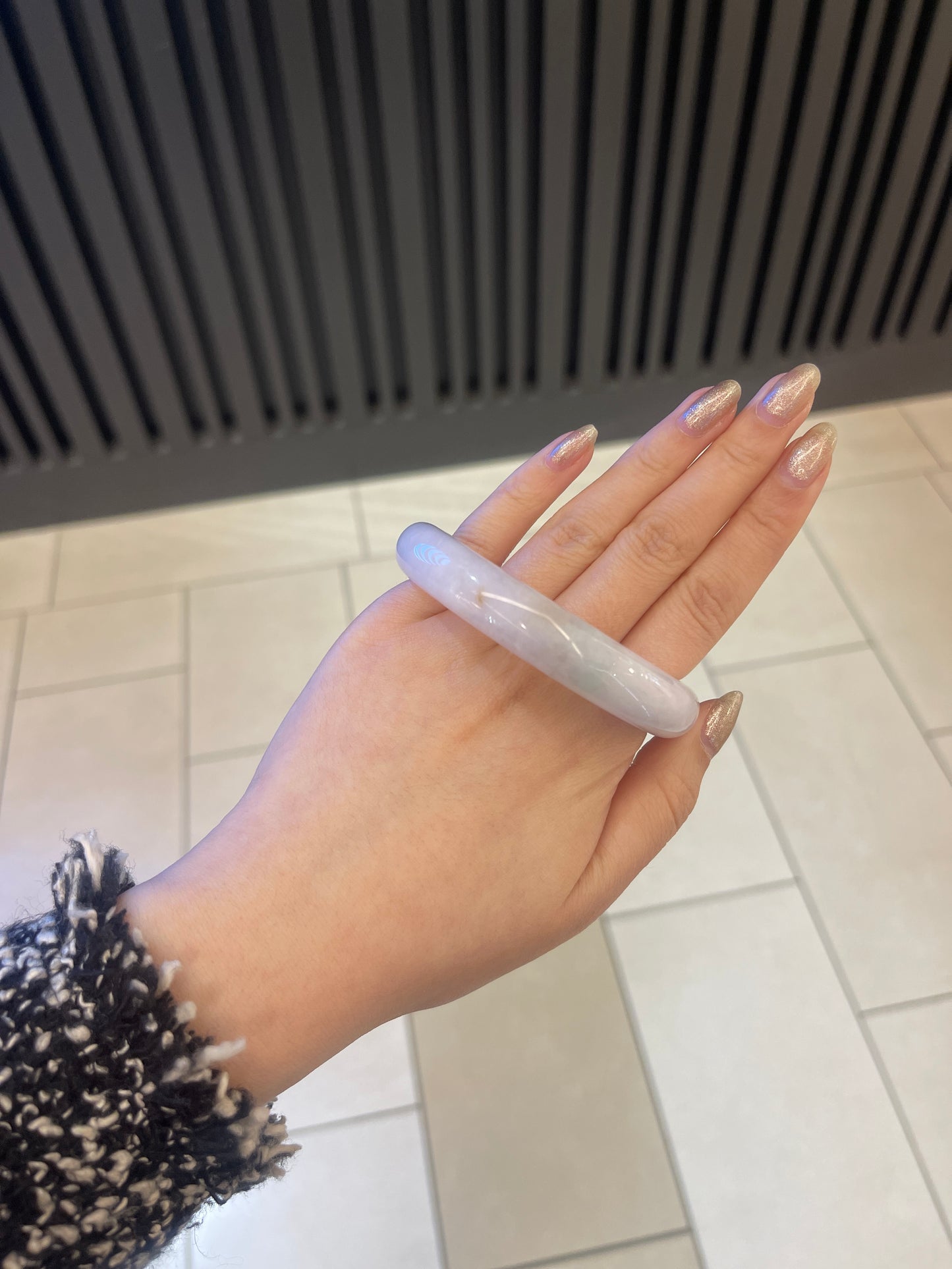 59.5mm Burmese Jadeite Bangle Grade A