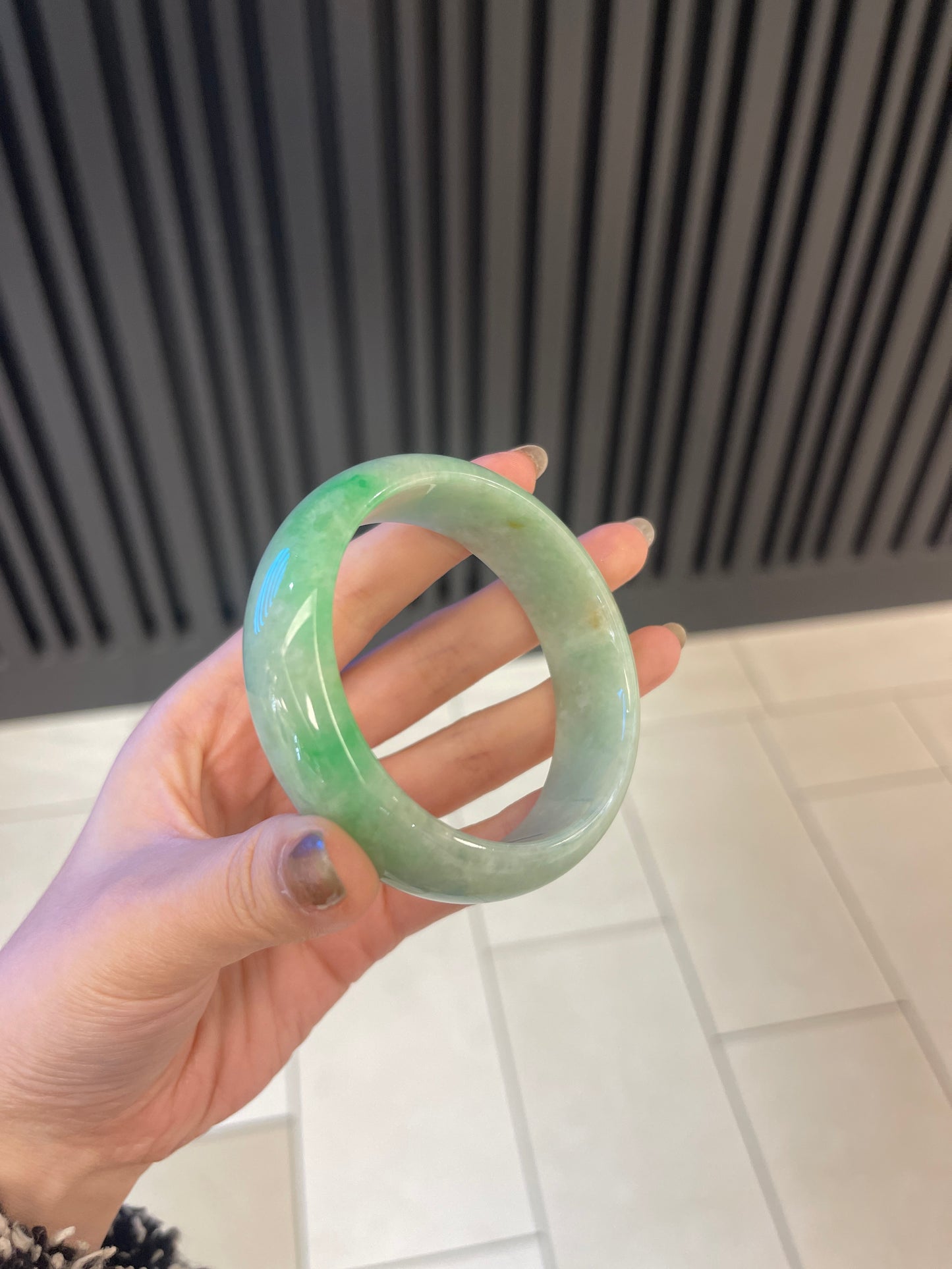58.1mm Burmese Green Jadeite Bangle