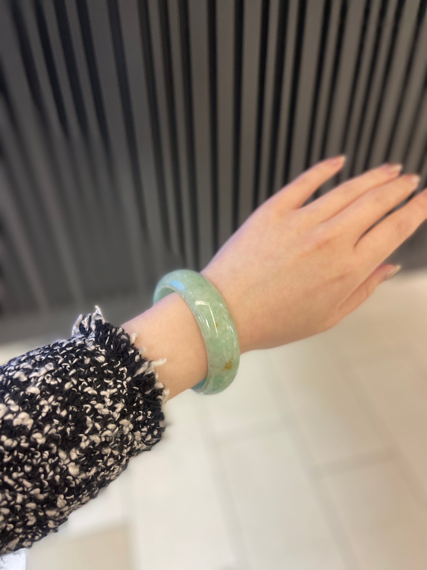 58.1mm Burmese Green Jadeite Bangle
