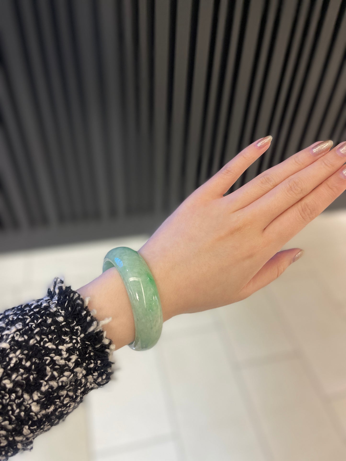 58.1mm Burmese Green Jadeite Bangle