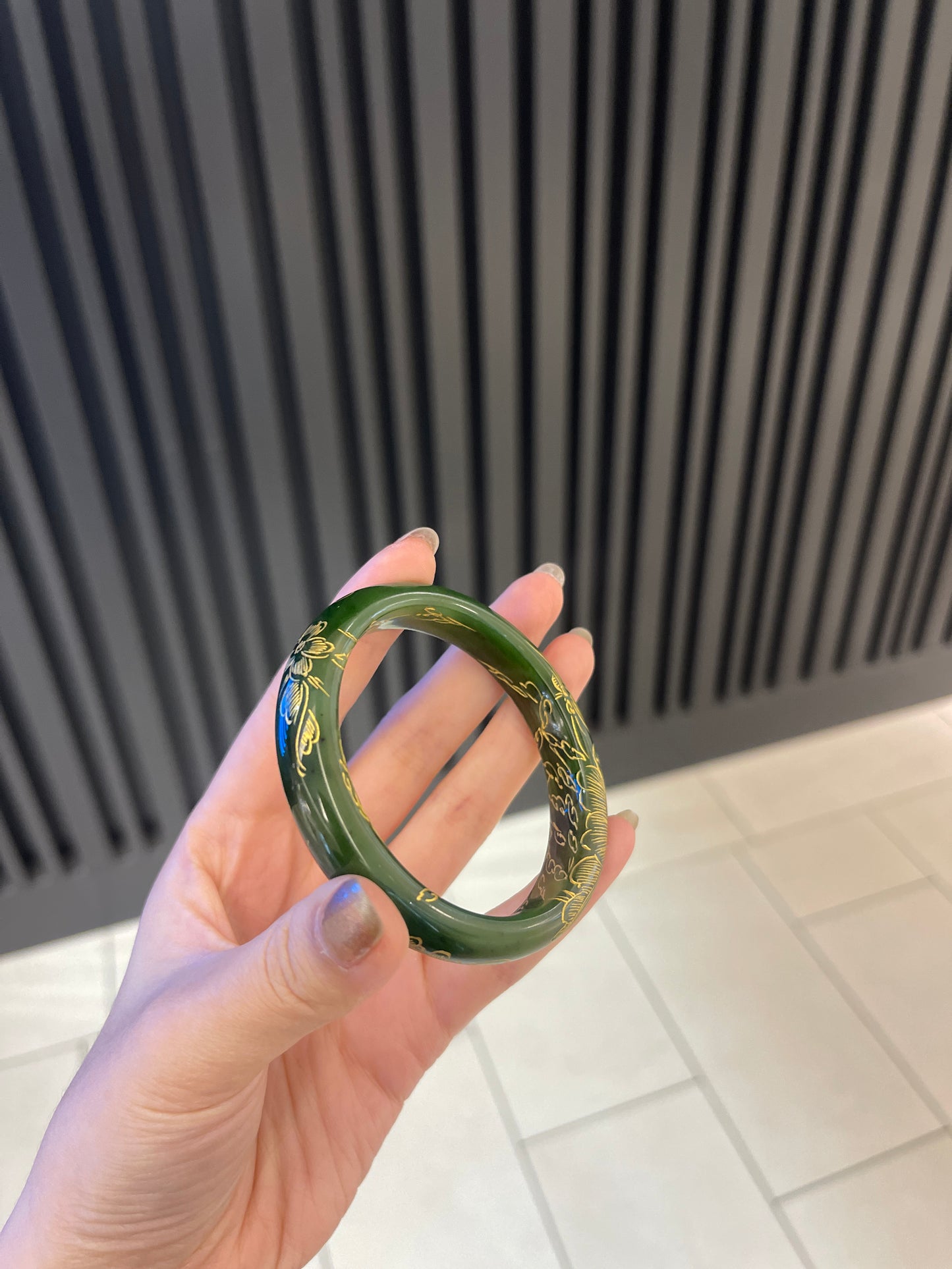 56.5mm Russia Green Jade Bangle
