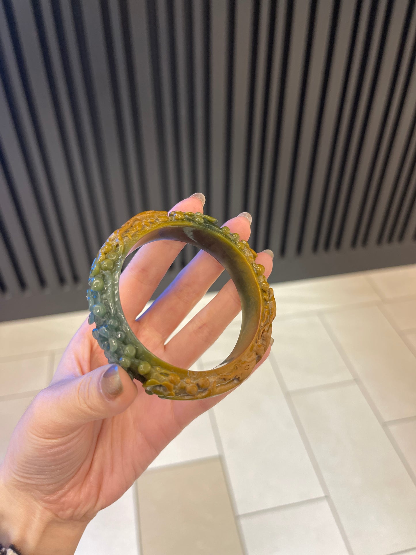 56.9mm Burmese Jadeite Bangle