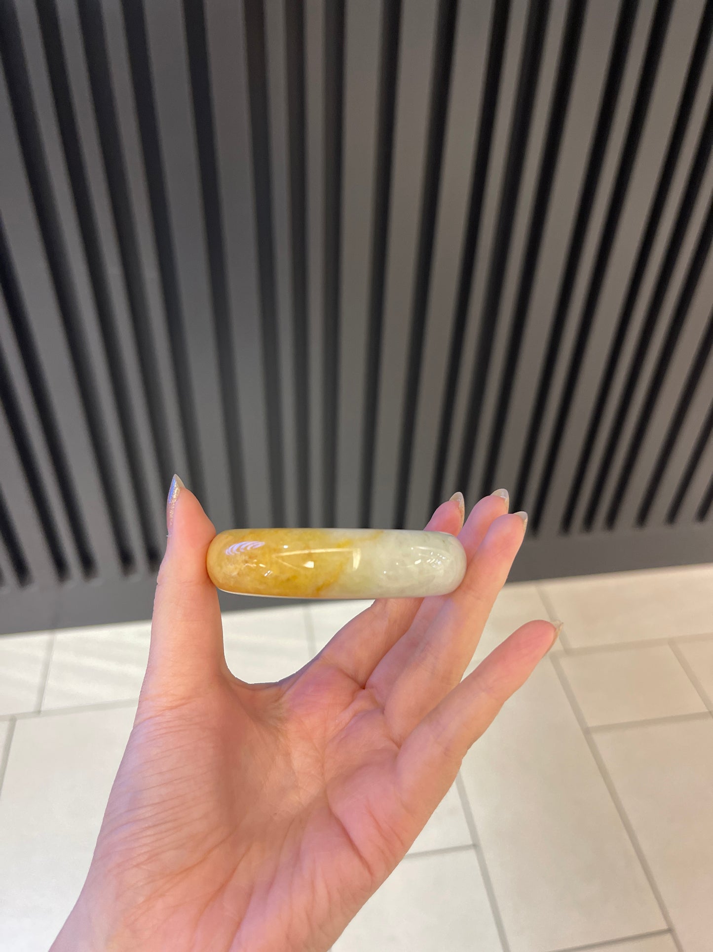 53.9mm Yellow Burmese Jadeite Bangle Grade A