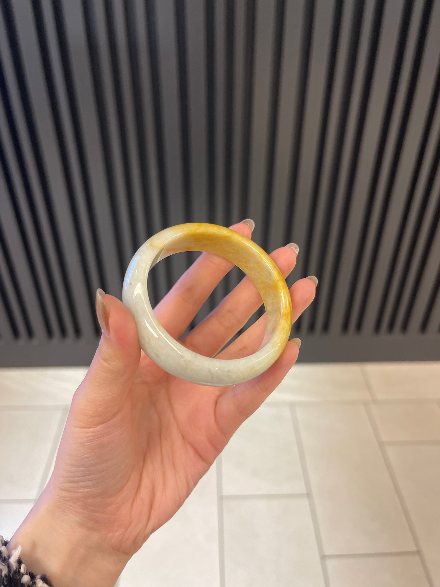 53.9mm Yellow Burmese Jadeite Bangle Grade A