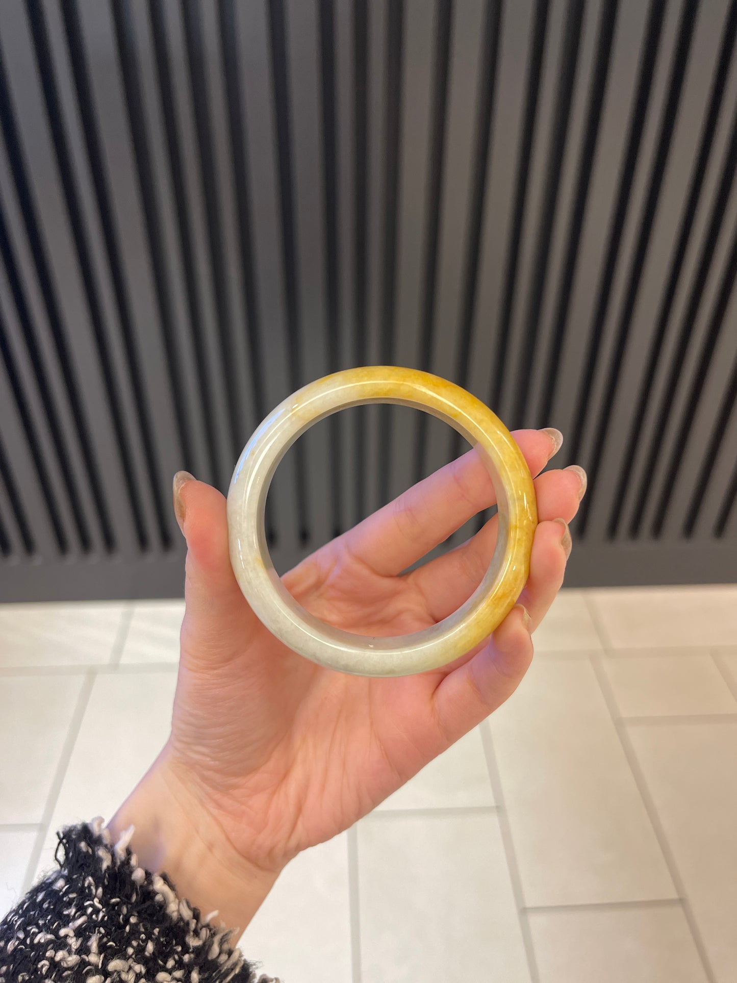 53.9mm Yellow Burmese Jadeite Bangle Grade A