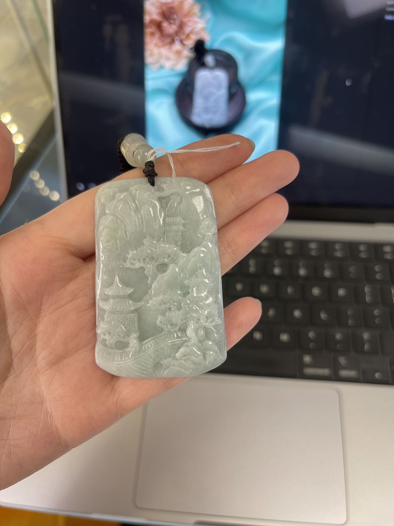 Scenic Pieces Pendant--Shan Shui Pendant 山水牌